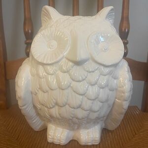 Ceramic owl decoration